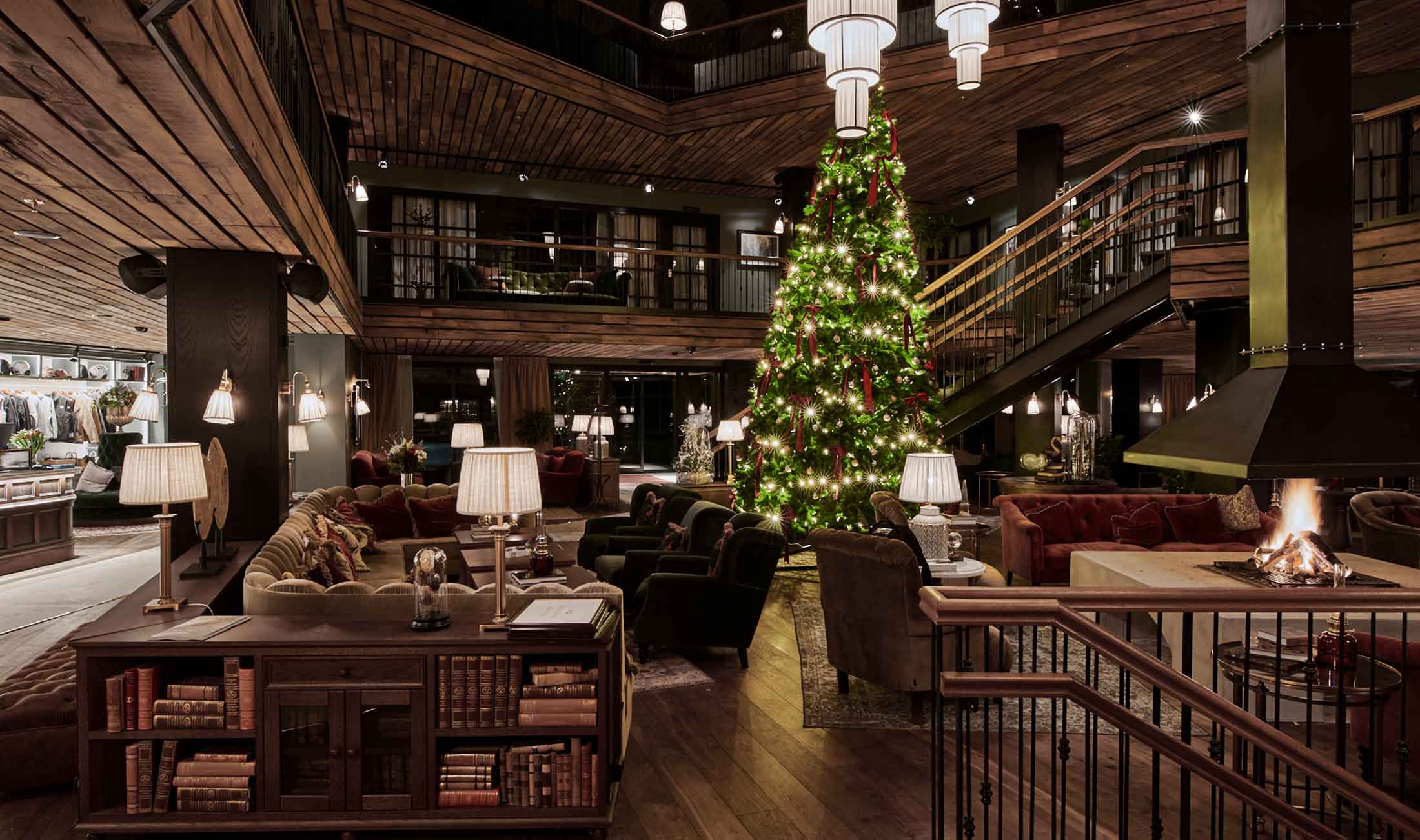 Restaurant terrace with mountain backdrop at Fyri Resort