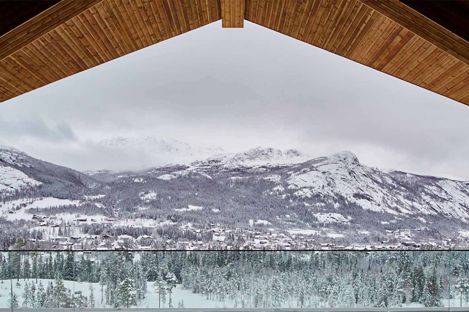 Winter panorama of Fyri Resort surrounded by Hemsedal mountains