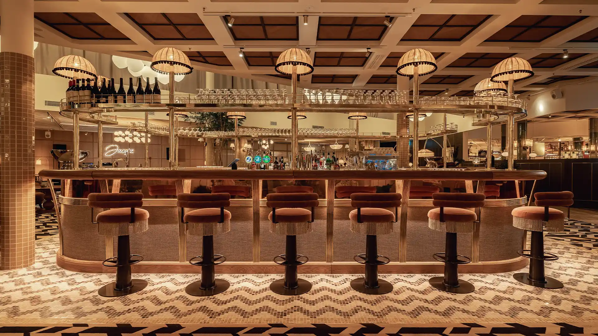 Jacy'z lobby bar with guests enjoying drinks and conversation