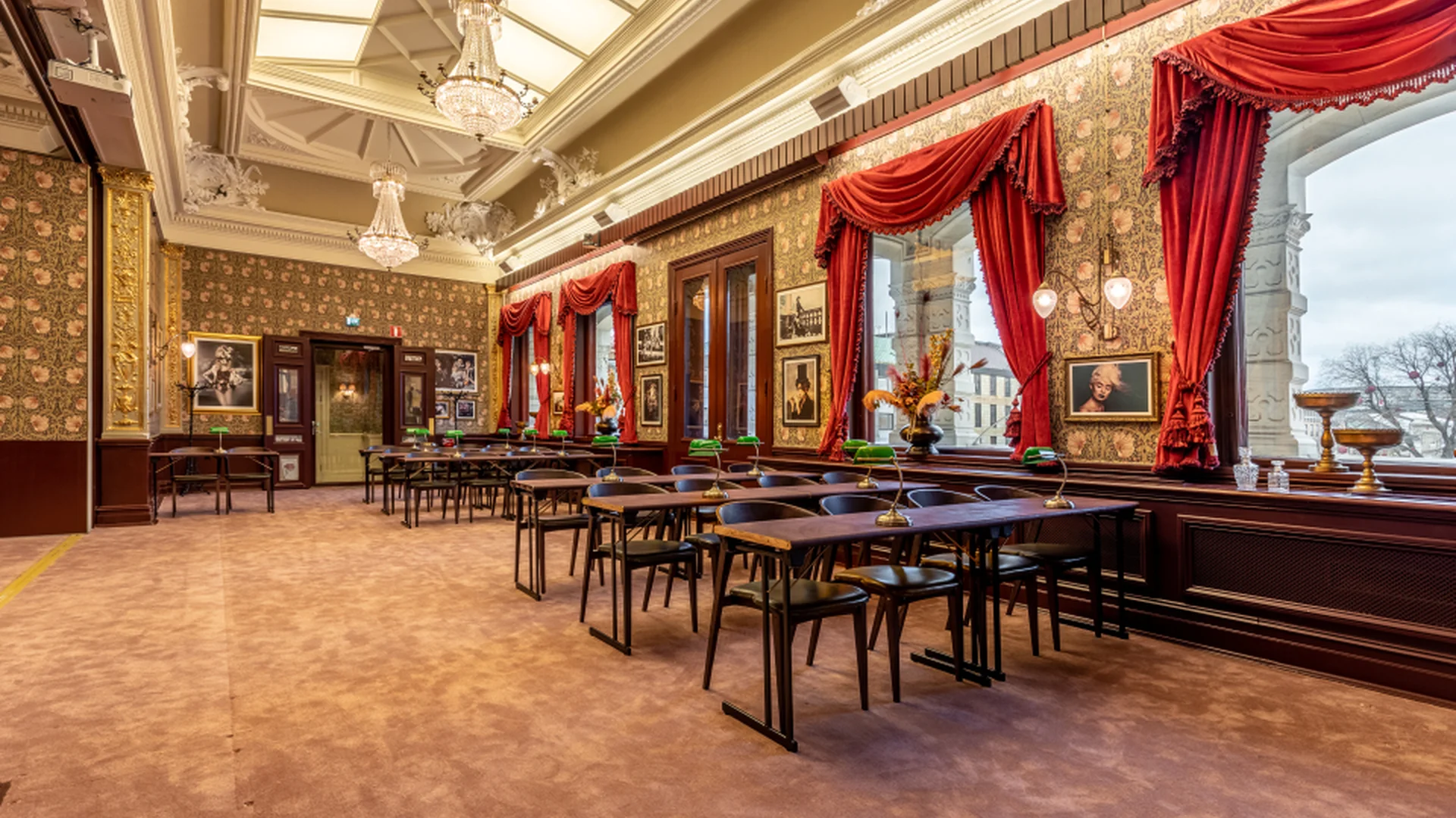 Hotel Pigalle conference room interior – click to experience in 3D